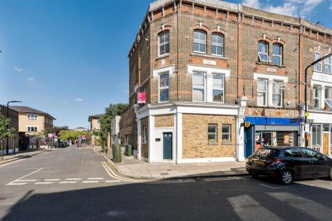 Clarence Road, E5