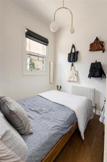 Clarence Road, E5