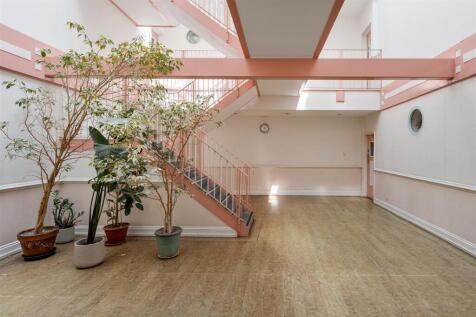 Urswick Road, E9