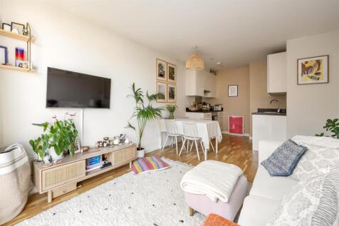 Marcon Place, E8
