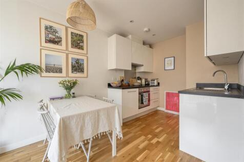 Marcon Place, E8