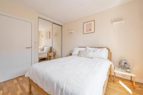 Marcon Place, E8