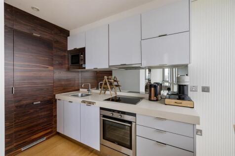 Fairmont Avenue, E14