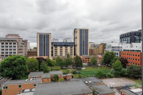 Alie Street, E1