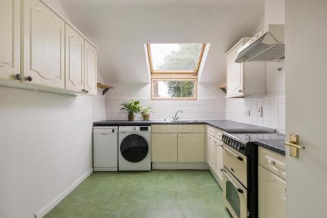 Kenninghall Road E5