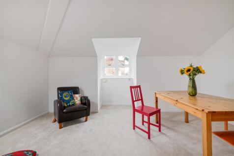 Kenninghall Road E5