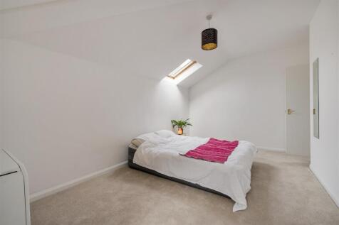Kenninghall Road E5