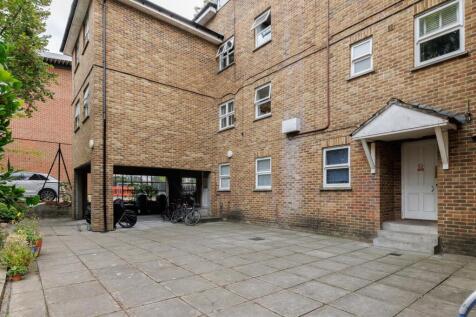 Kenninghall Road E5