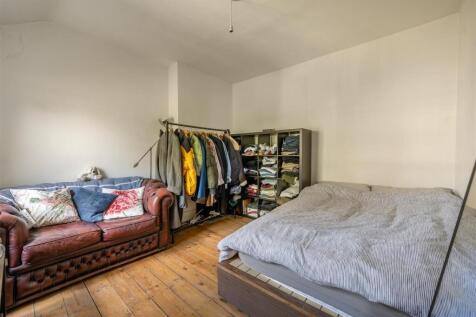 Gunton Road, E5