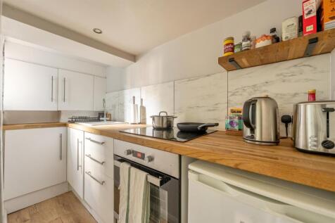 Gunton Road, E5