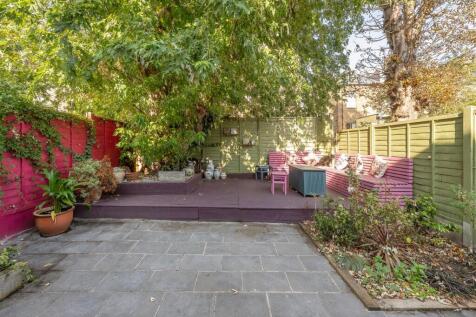 Gunton Road, E5