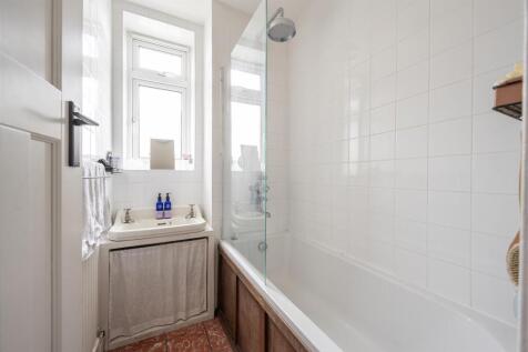 Chatsworth Estate, E5