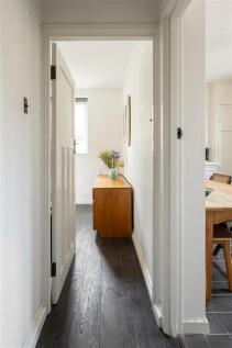 Chatsworth Estate, E5