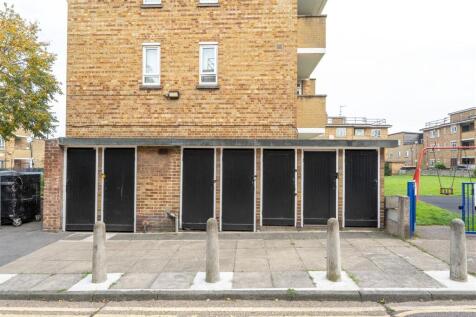 Chatsworth Estate, E5