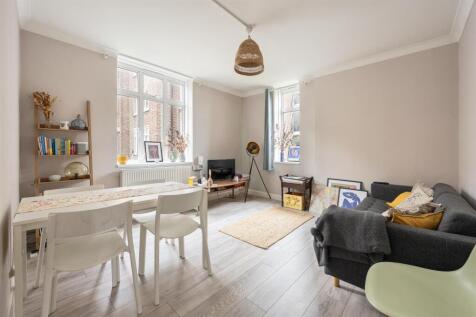 Shacklewell House, E8