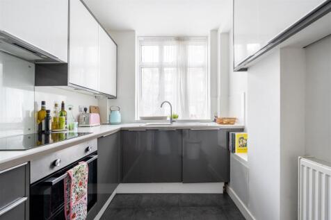 Shacklewell House, E8