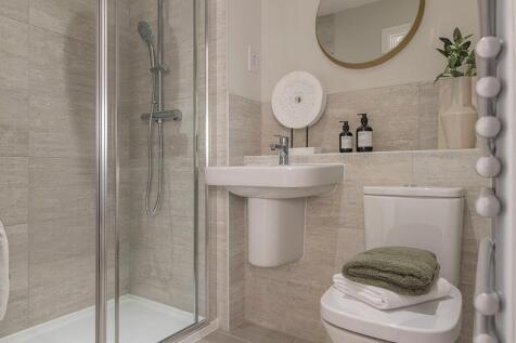 En suite bathroom away from the family