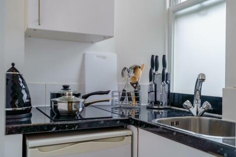 8456881-interior11.jpg