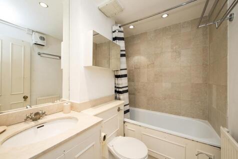 5, 58-59 Hyde Park Gate Bath copy.jpg