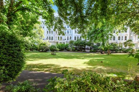 Communal Gardens .jpg