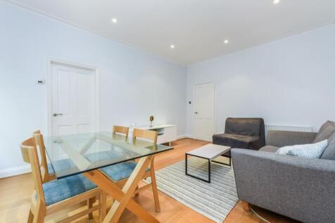 5, 72 Cornwall Gardens Recp 2.jpg