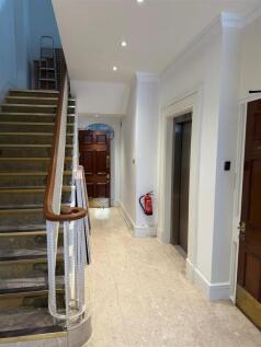Leman Street 2.jpg