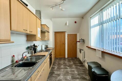 Communal Kitchen