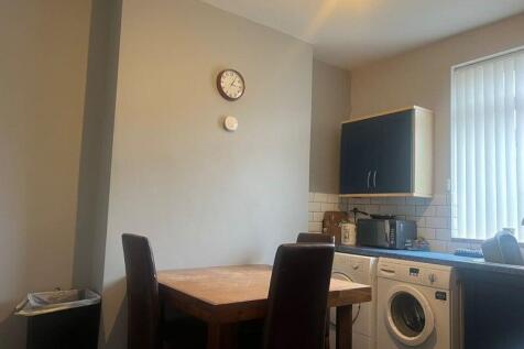 Communal Kitchen 