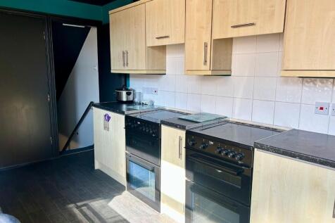Communal Kitchen 