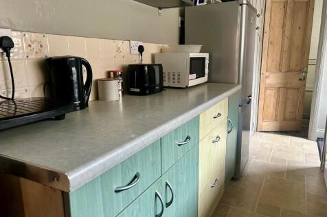 Communal Kitchen