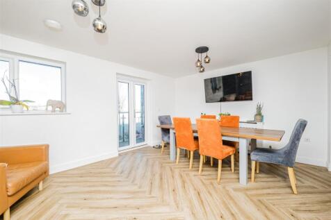 Kitchen/Reception Room