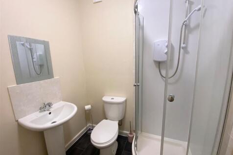 Shower Room.jpg