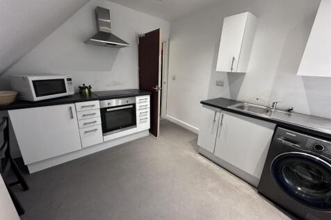 Communal Kitchen.jpg