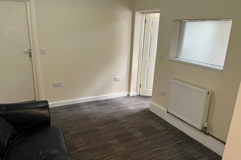 Lounge_Photo1___2...