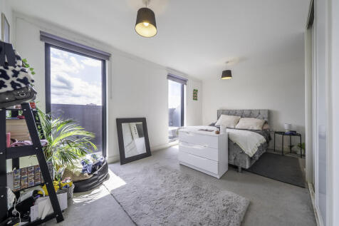 Maddison House000...
