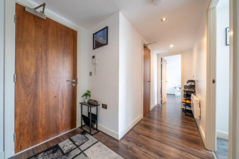 Maddison House000...