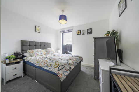 Maddison House000...