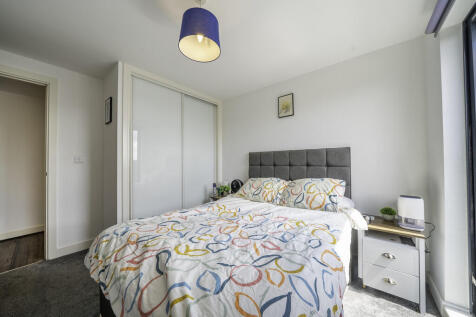 Maddison House000...