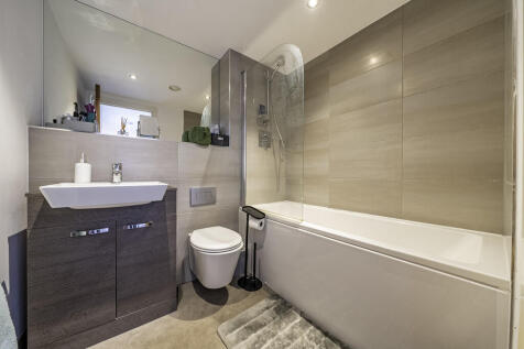 Maddison House000...