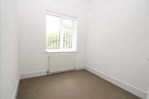 Bedroom ( rear)