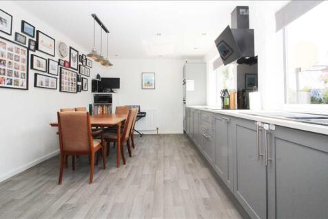 Kitchen - Dining