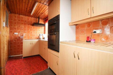 Kitchen / Dining