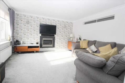 Living Room (Front)