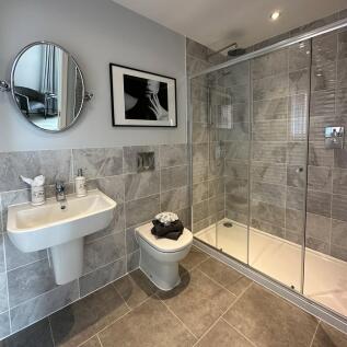 Example En Suite 