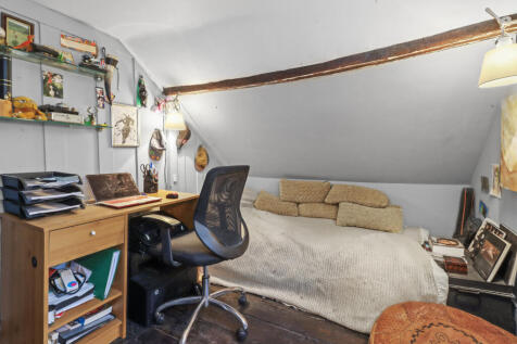 Bed 6 IMG_1960