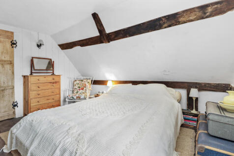 Bed 1 IMG_1859