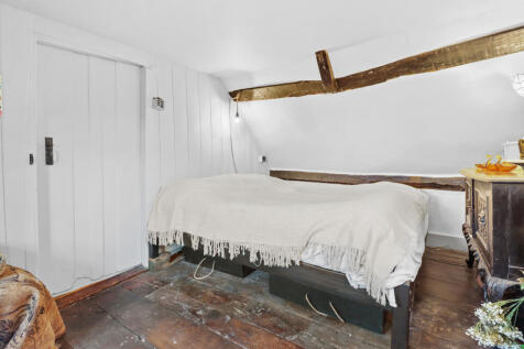 Bed 2 IMG_1814
