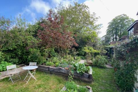 thumbnail_Back Garden-IMG_4266