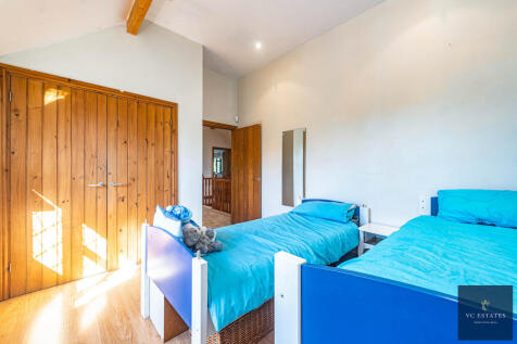 247kempshottlane-7