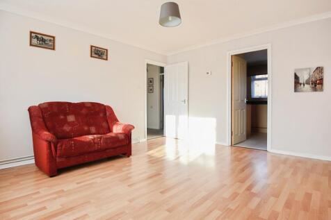Lounge to Kitchen